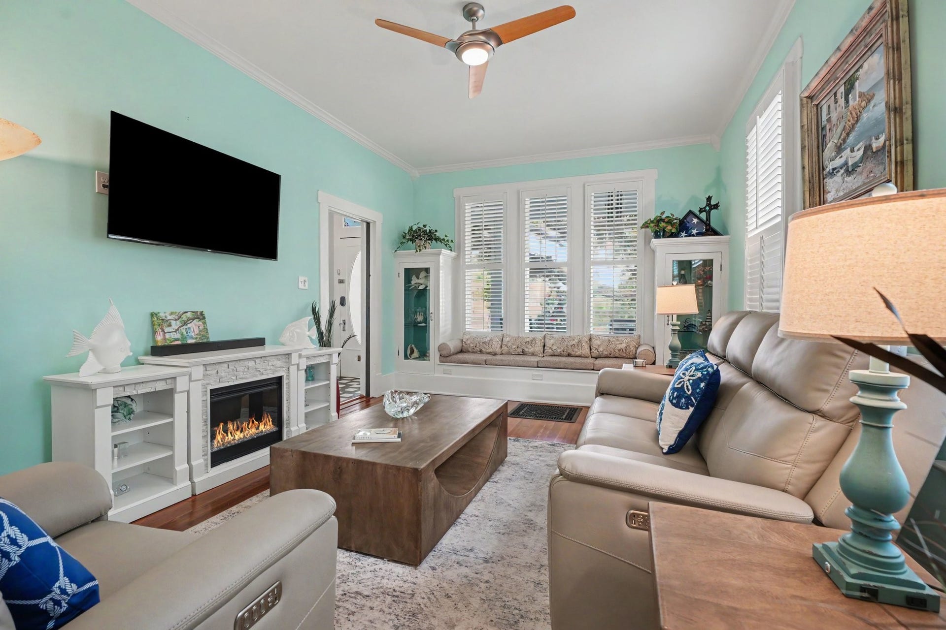 2211 Bernardo De Galvez Avenue, Galveston, TX 77550 2211 Bernardo De Galvez Avenue, Galveston, TX 77550