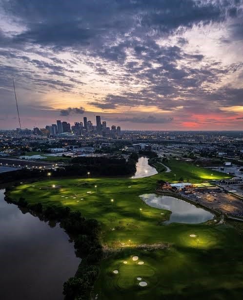 4425 Providence Street, Houston, TX 77020 Nine holes after work, with the Houston skyline as your backdrop. Nearby East River 9 features a nine-hole, par-three course and driving range, with lighting for evening play along Buffalo Bayou. Whether youre learning or already love the game, this is a city perk worth having close to home.