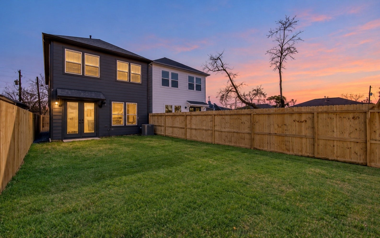 4425 Providence Street, Houston, TX 77020 A private, fully fenced backyard gives you room to enjoy the evening, fire up the grill and make outdoor space part of everyday life, with Downtown Houston close by. Pets considered on a case-by-case basis.