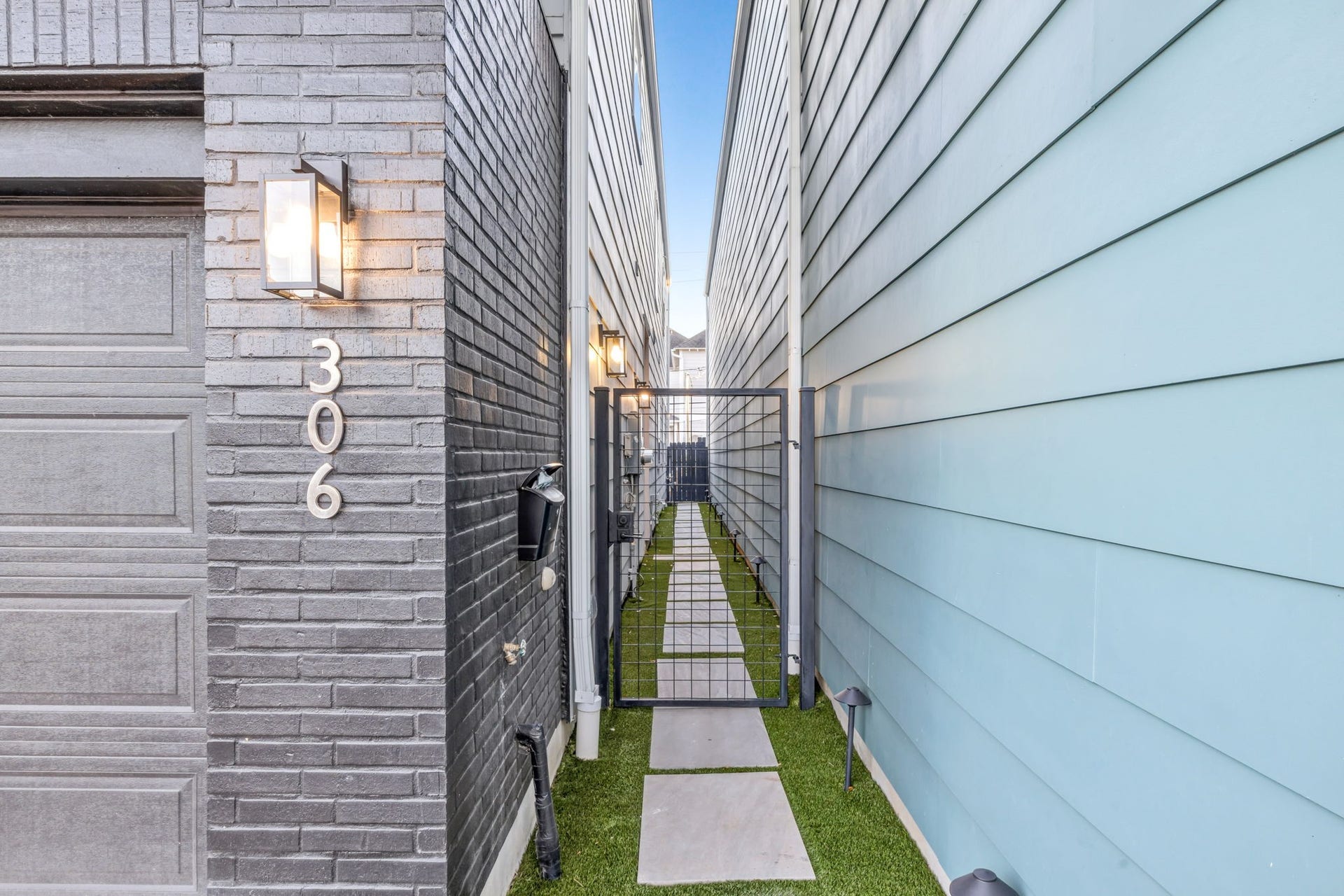 306 E 27th Street, Houston, TX 77008