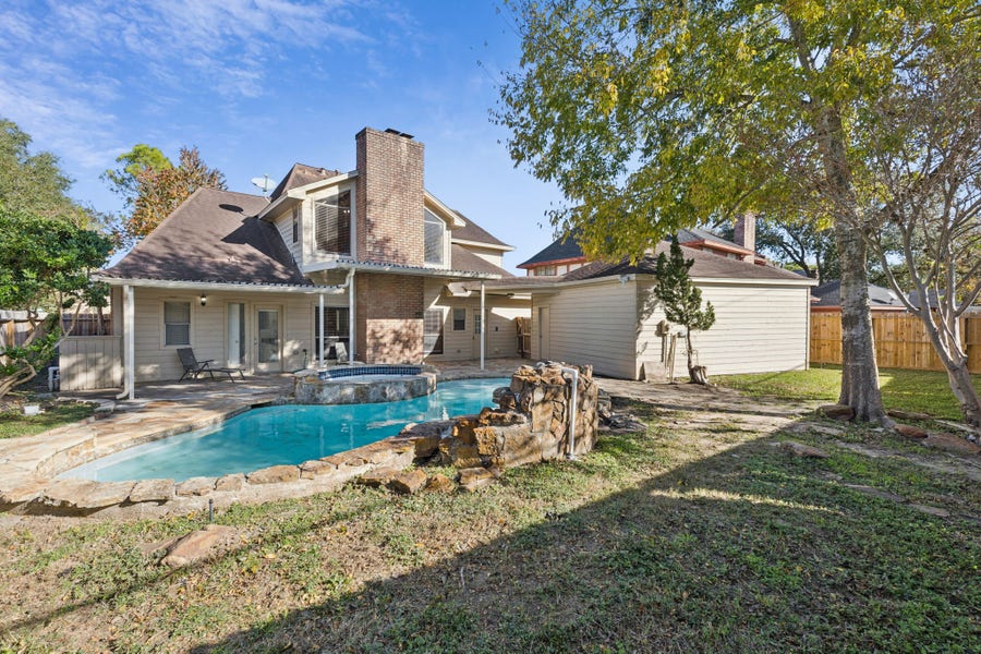 Property photo for 14819 Walbrook Drive, Sugar Land, TX