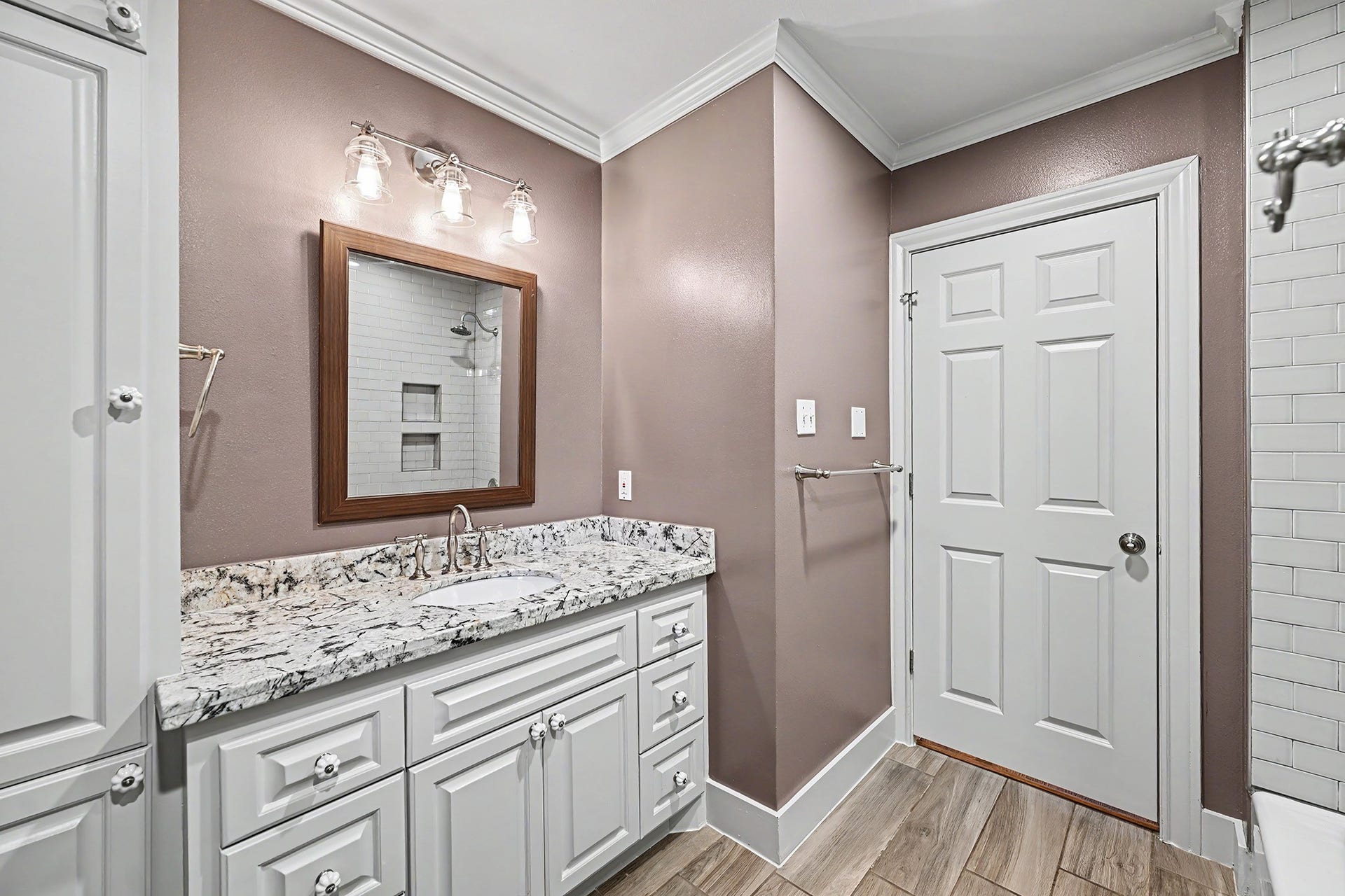 320 W 33rd Street, Houston, TX 77018 320 W 33rd Street, Houston, TX 77018