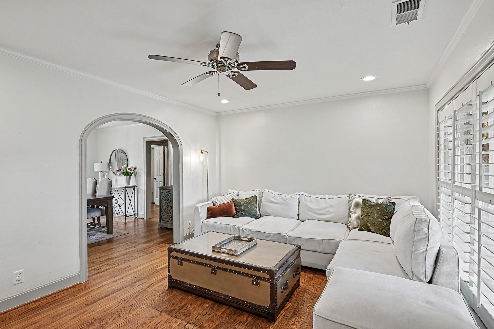 320 W 33rd Street, Houston, TX 77018 320 W 33rd Street, Houston, TX 77018