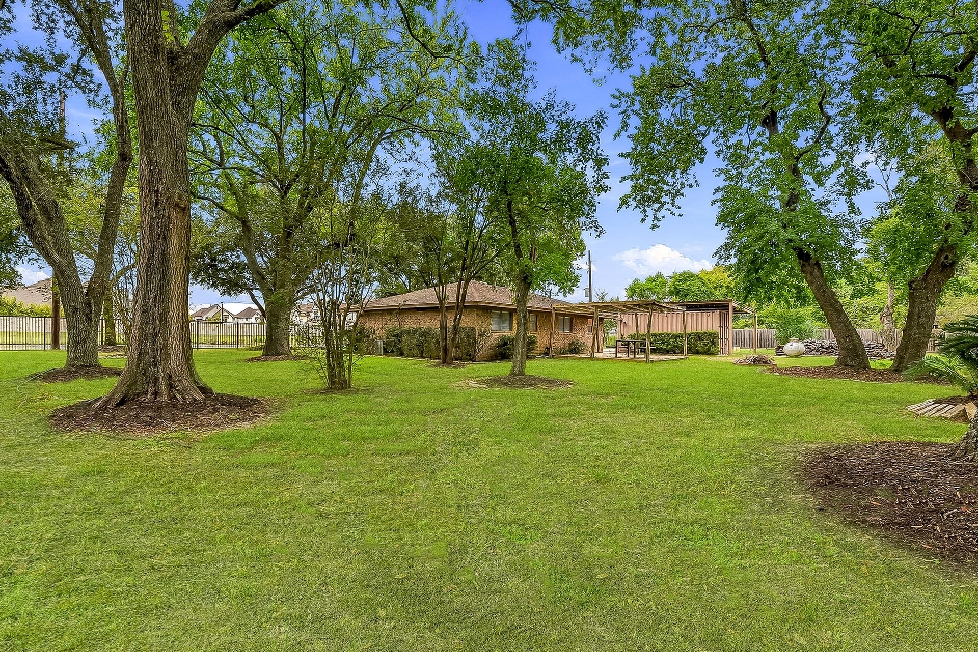 10502 Gaston Road, Katy, TX 77494 10502 Gaston Road, Katy, TX 77494