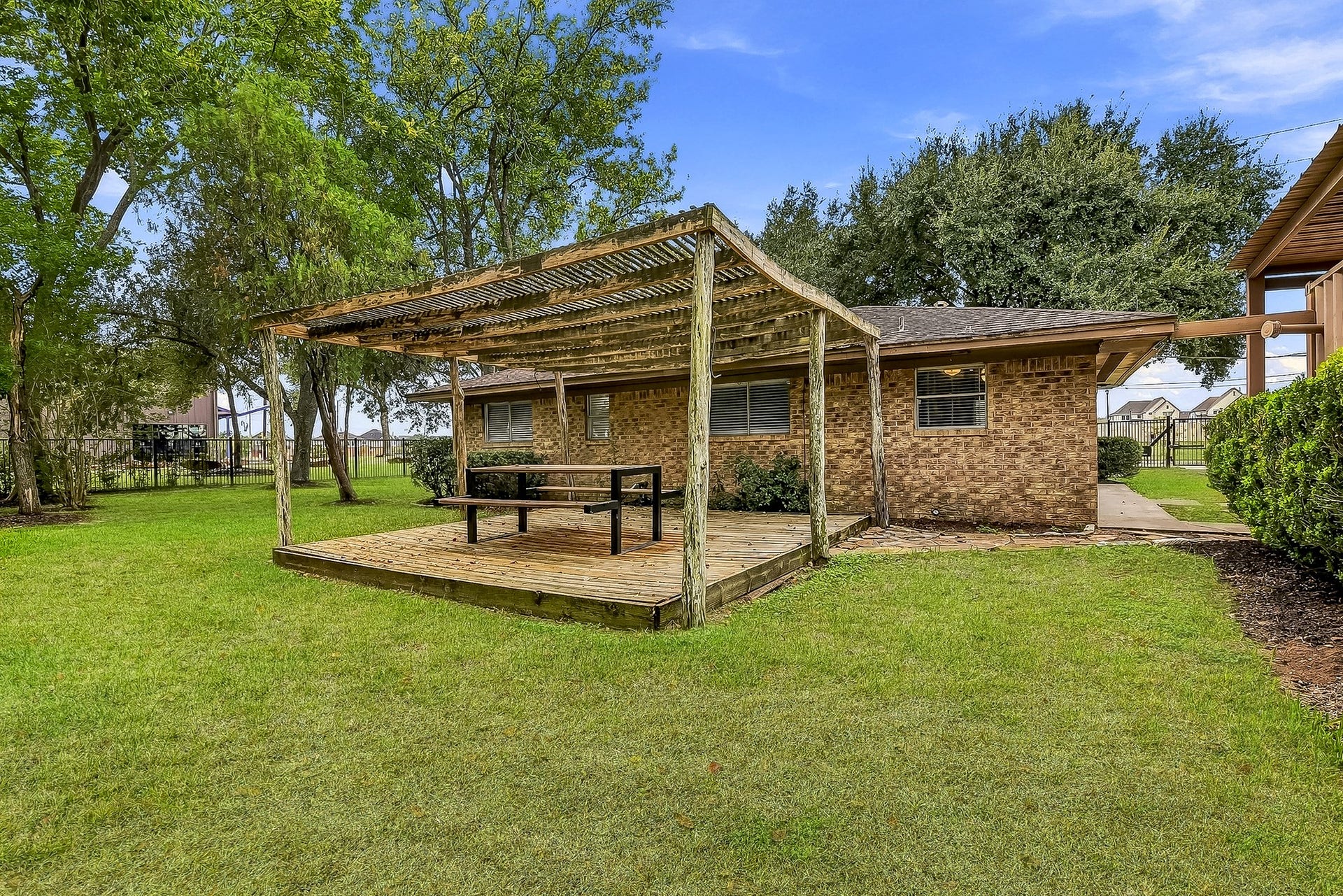 10502 Gaston Road, Katy, TX 77494 10502 Gaston Road, Katy, TX 77494