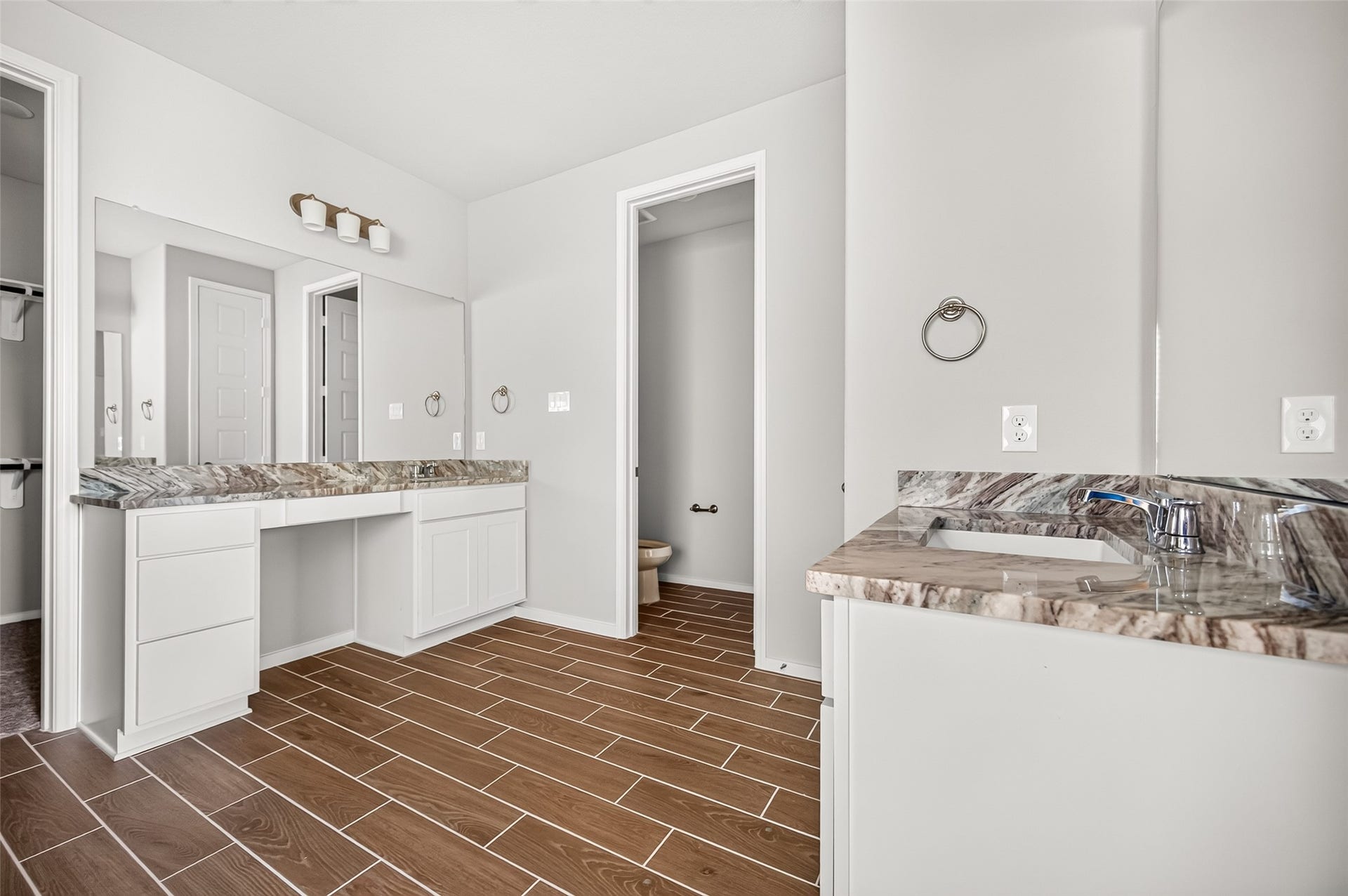 1061 Apple Ridge Road, Magnolia, TX 77355