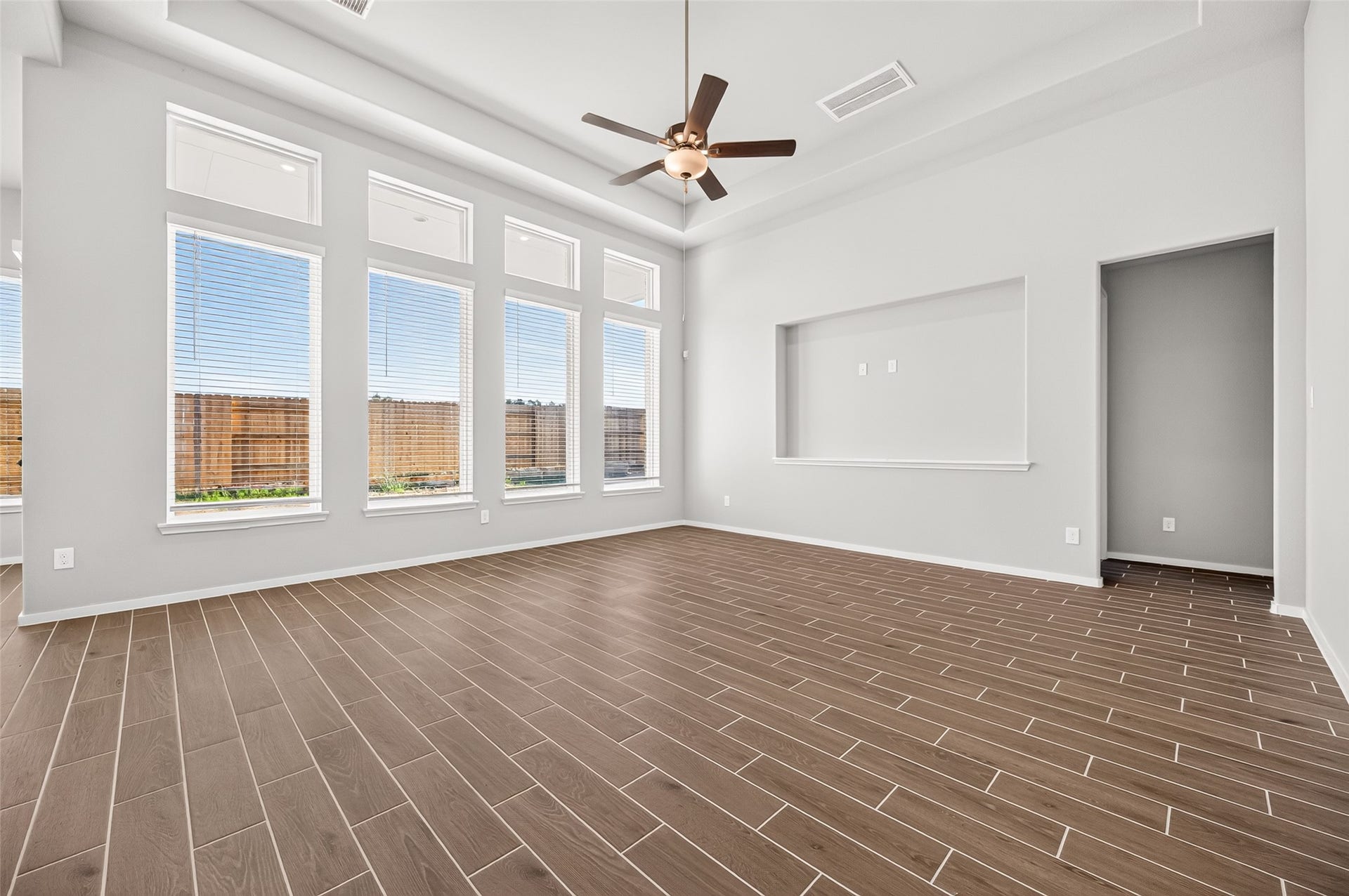1061 Apple Ridge Road, Magnolia, TX 77355