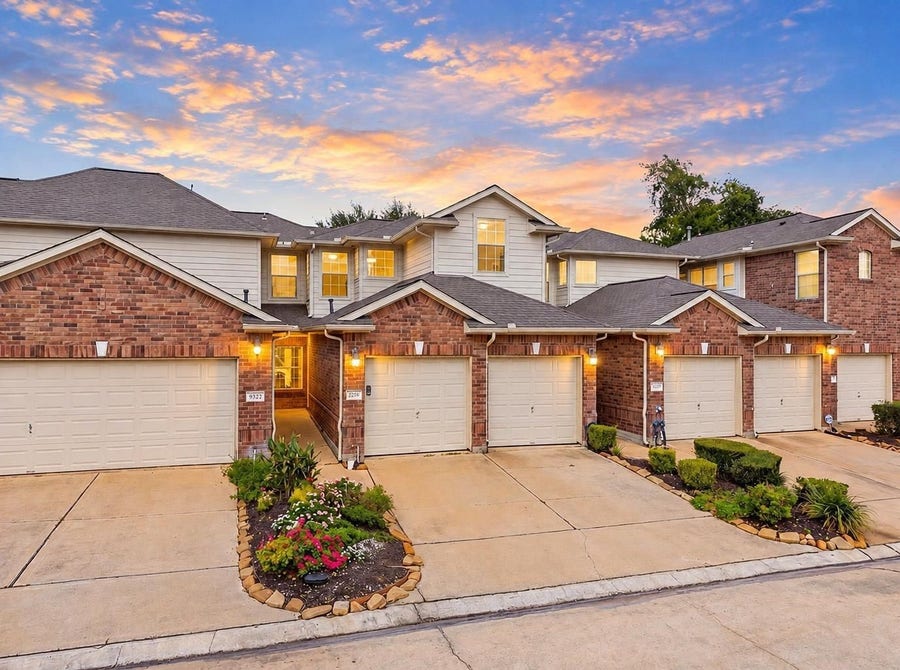 Property photo for 10534 Willow Park View, Houston, TX