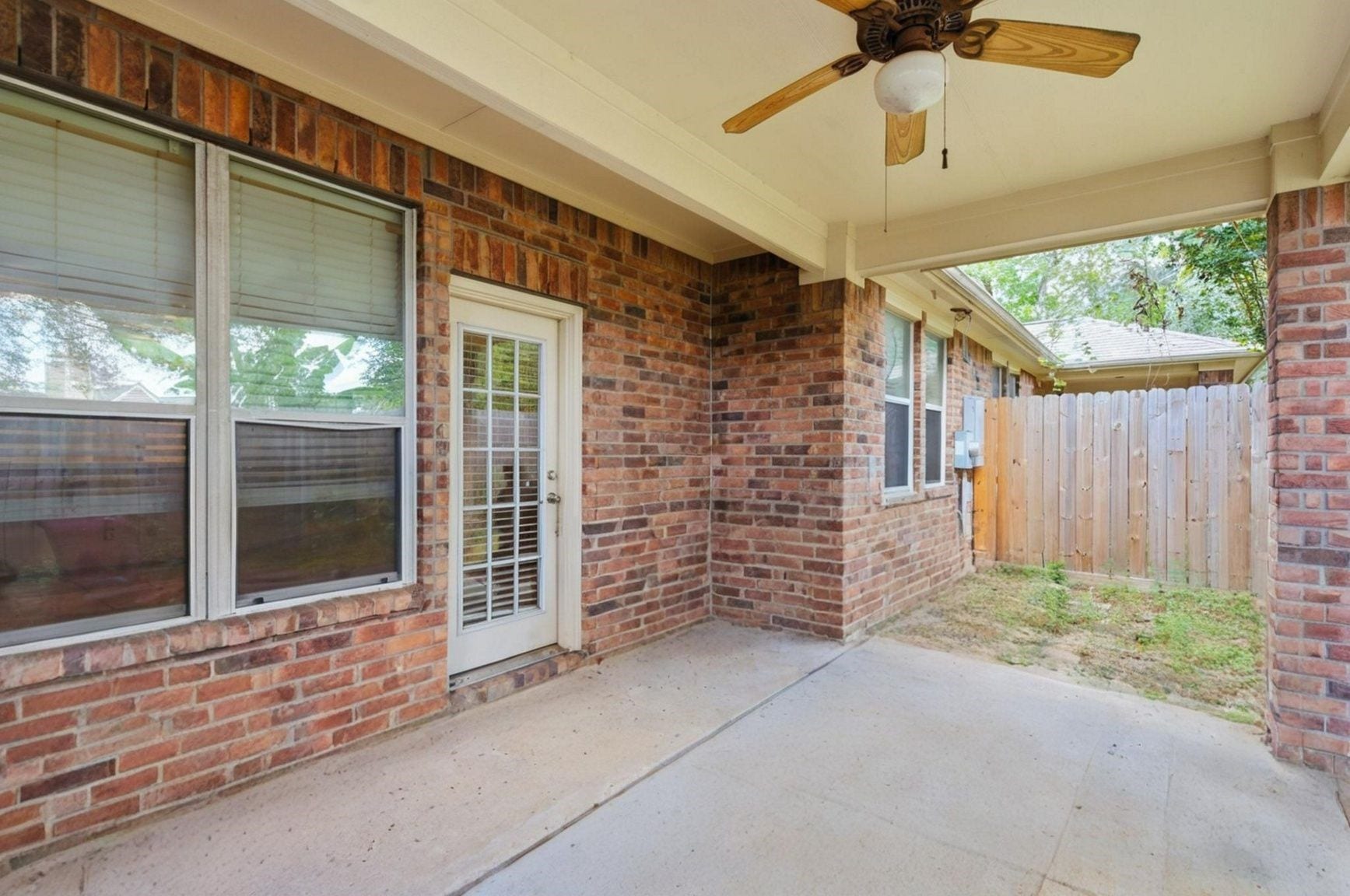 10534 Willow Park View, Houston, TX 77070 10534 Willow Park View, Houston, TX 77070