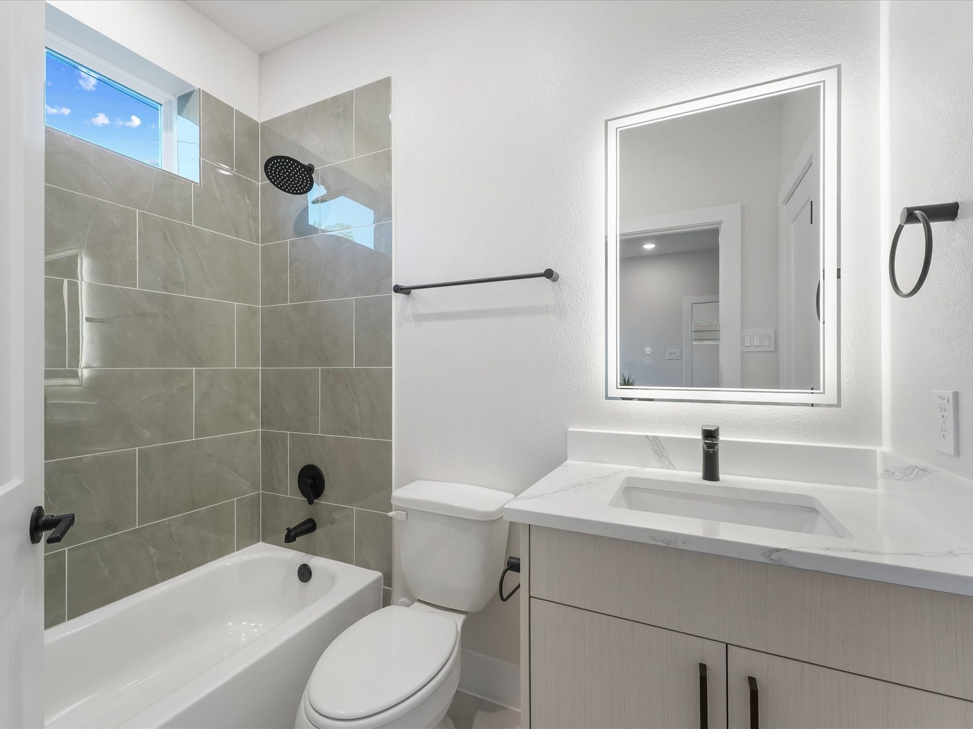 4712 Thornton Villas Lane, Houston, TX 77018 4712 Thornton Villas Lane, Houston, TX 77018
