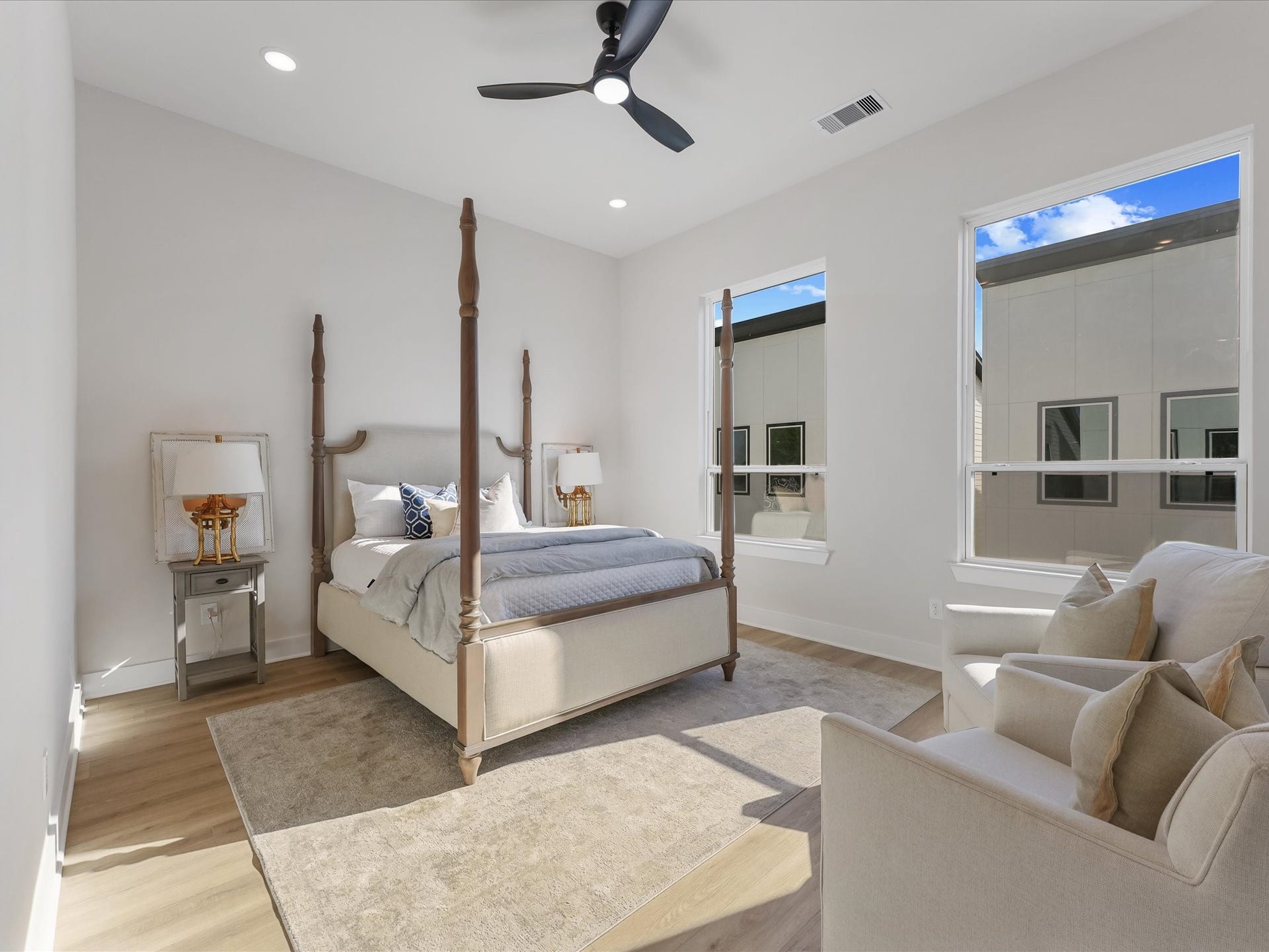 4712 Thornton Villas Lane, Houston, TX 77018 4712 Thornton Villas Lane, Houston, TX 77018