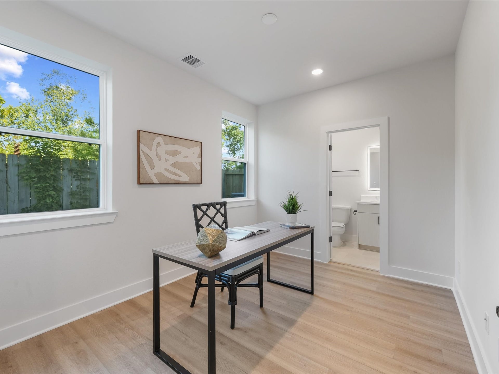 4712 Thornton Villas Lane, Houston, TX 77018 4712 Thornton Villas Lane, Houston, TX 77018