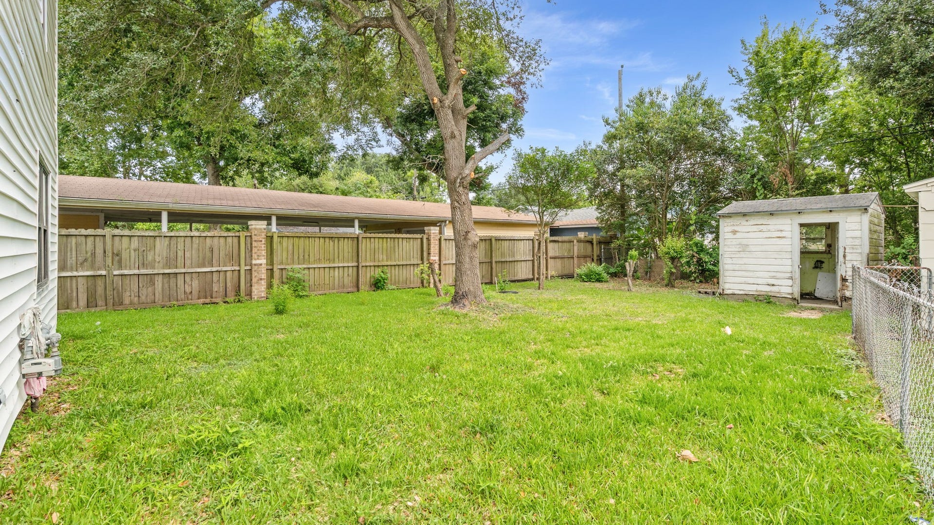 1225 3rd Avenue N, Texas City, TX 77590 1225 3rd Avenue N, Texas City, TX 77590