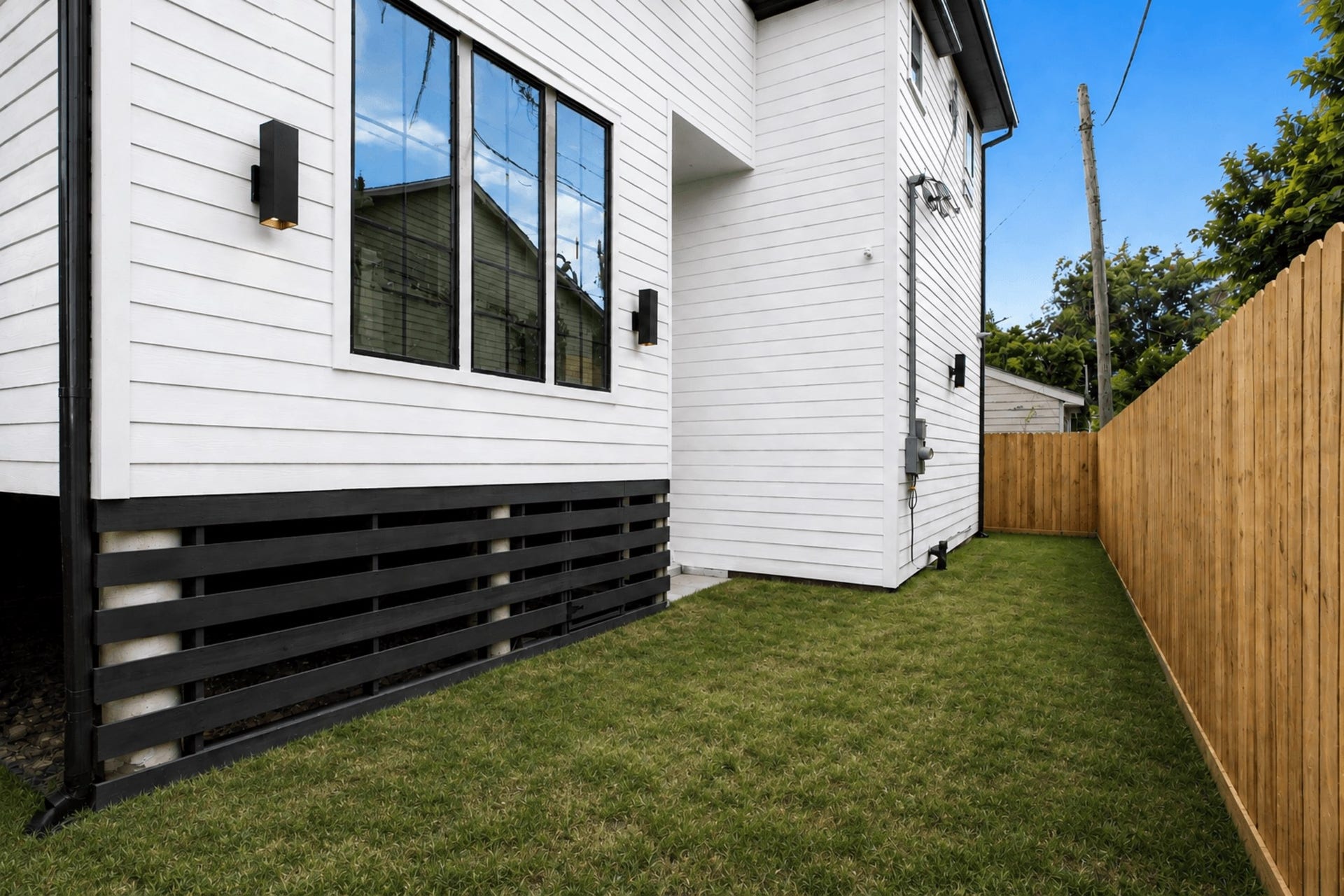 705 Walton Street, Houston, TX 77009 705 Walton Street, Houston, TX 77009