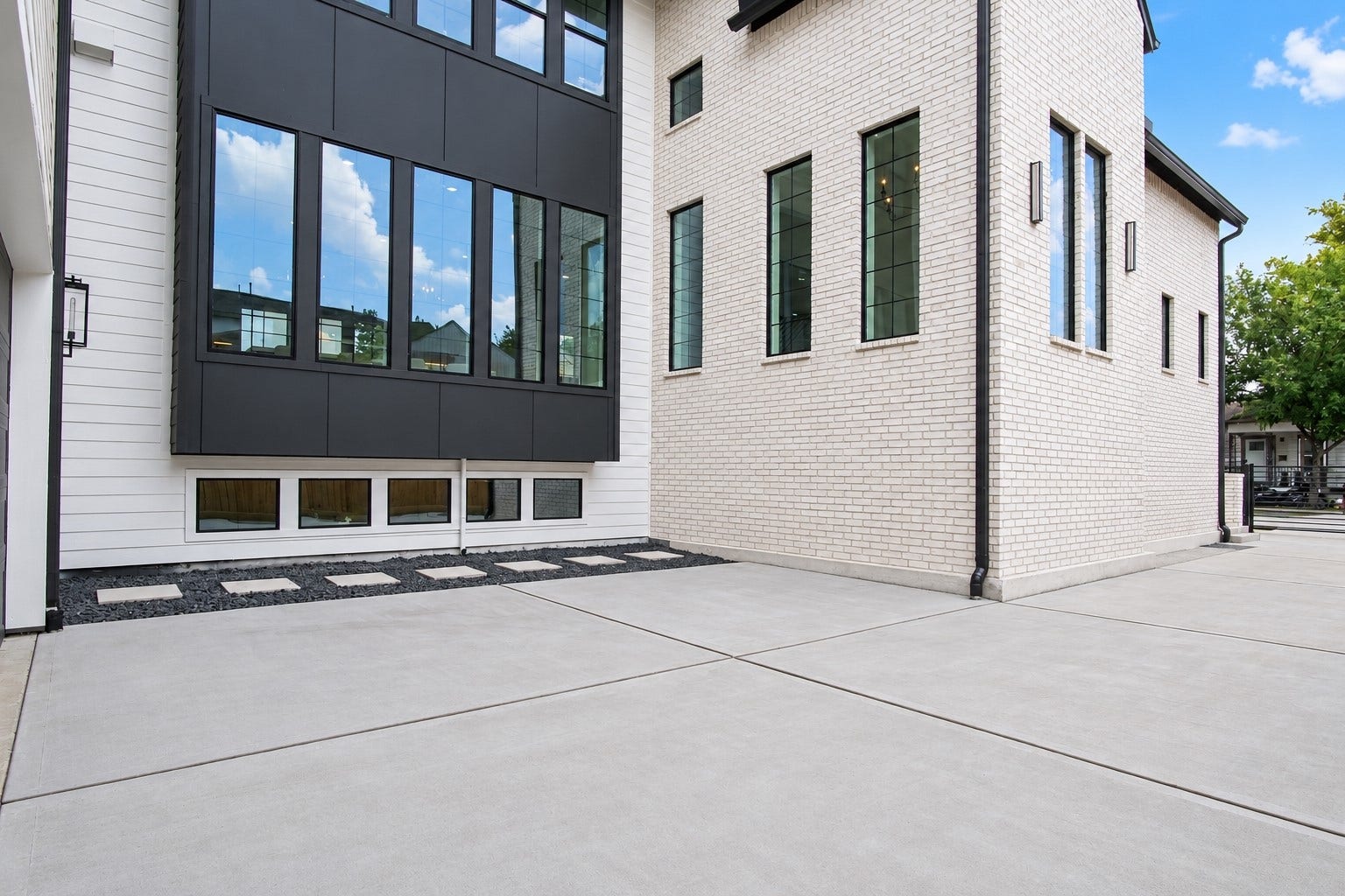 705 Walton Street, Houston, TX 77009 705 Walton Street, Houston, TX 77009