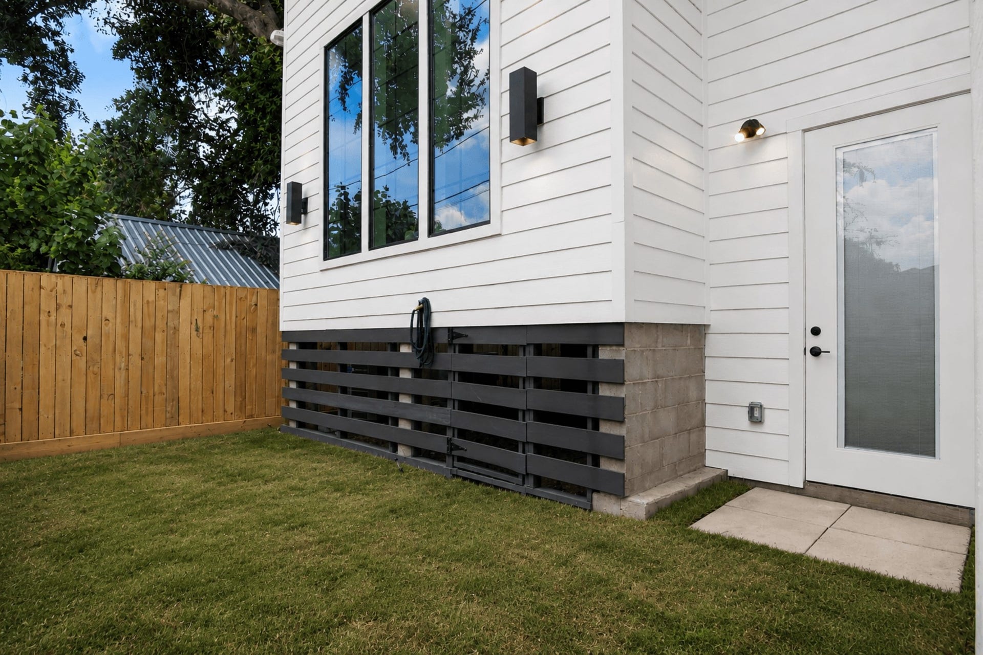 705 Walton Street, Houston, TX 77009 705 Walton Street, Houston, TX 77009
