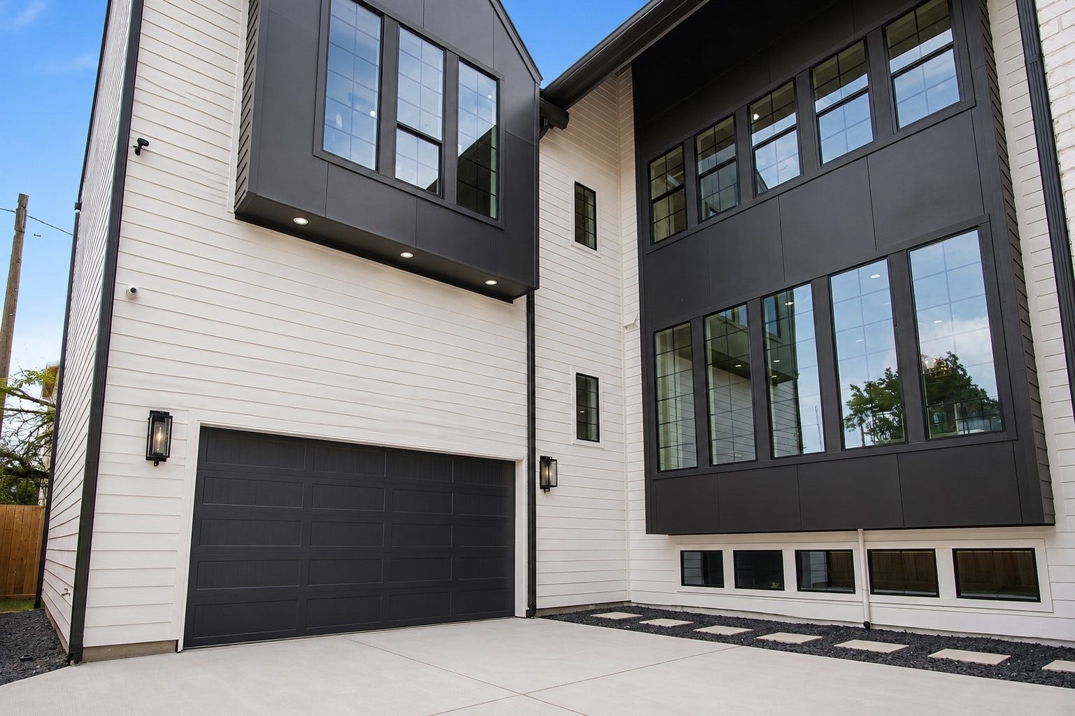 705 Walton Street, Houston, TX 77009 705 Walton Street, Houston, TX 77009