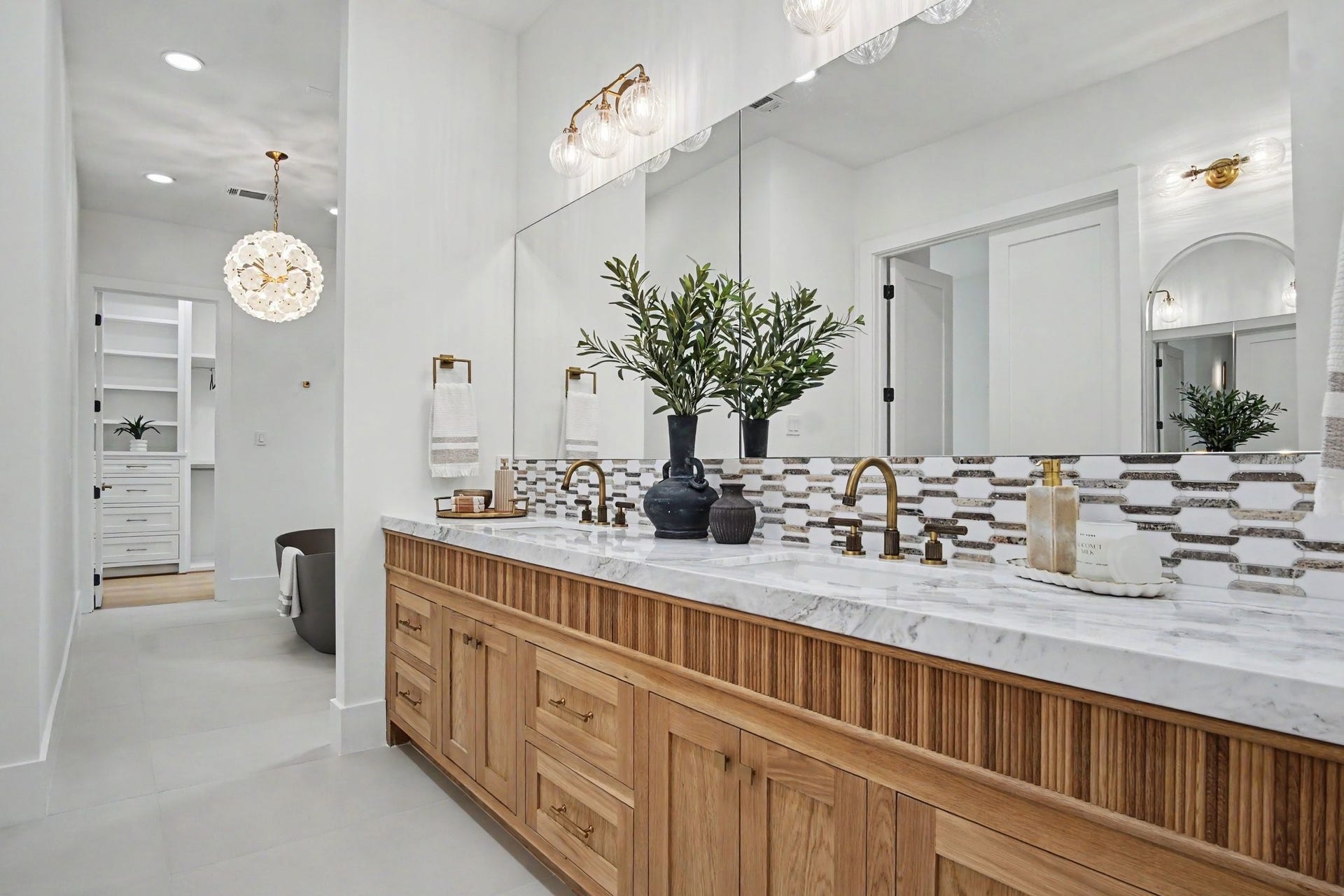 705 Walton Street, Houston, TX 77009 705 Walton Street, Houston, TX 77009