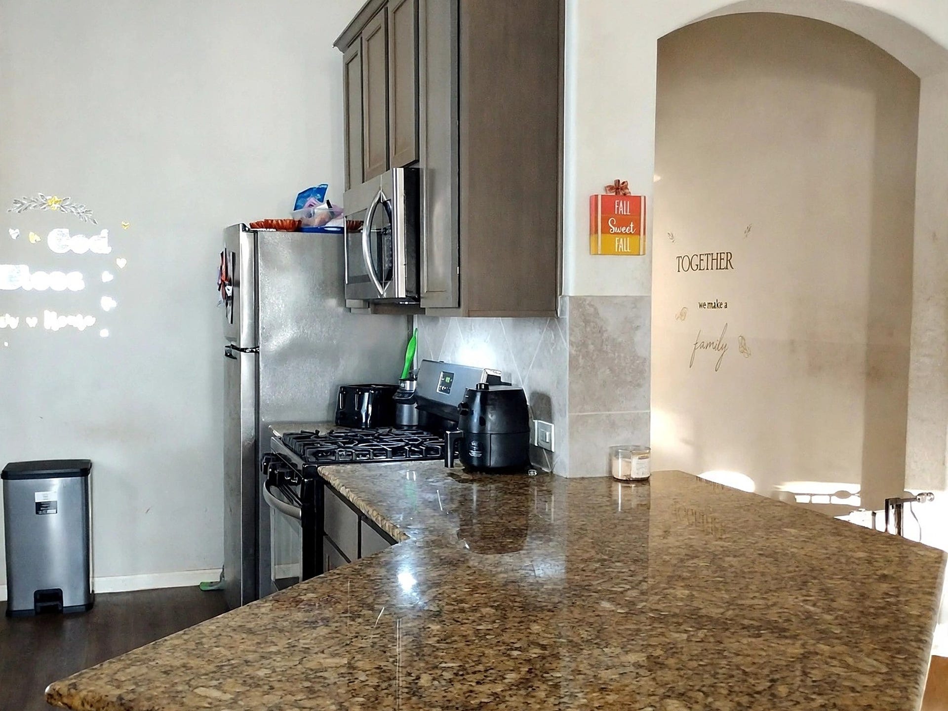8802 Voyager Drive, Texas City, TX 77591 Kitchen with Breakfast Bar