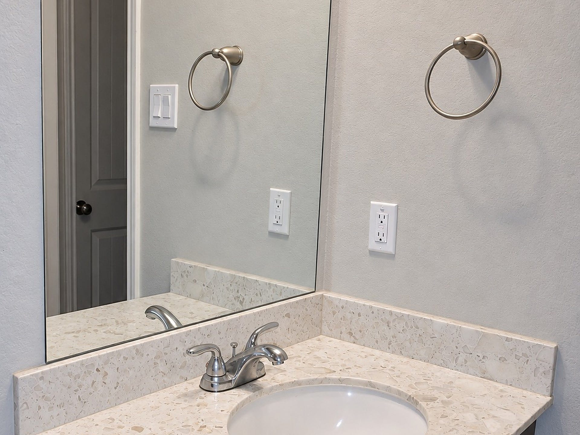 8802 Voyager Drive, Texas City, TX 77591 Secondary Vanity