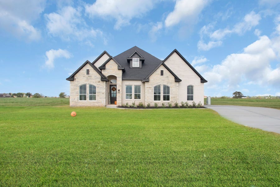 Property photo for 281 Brahman Trail, Angleton, TX