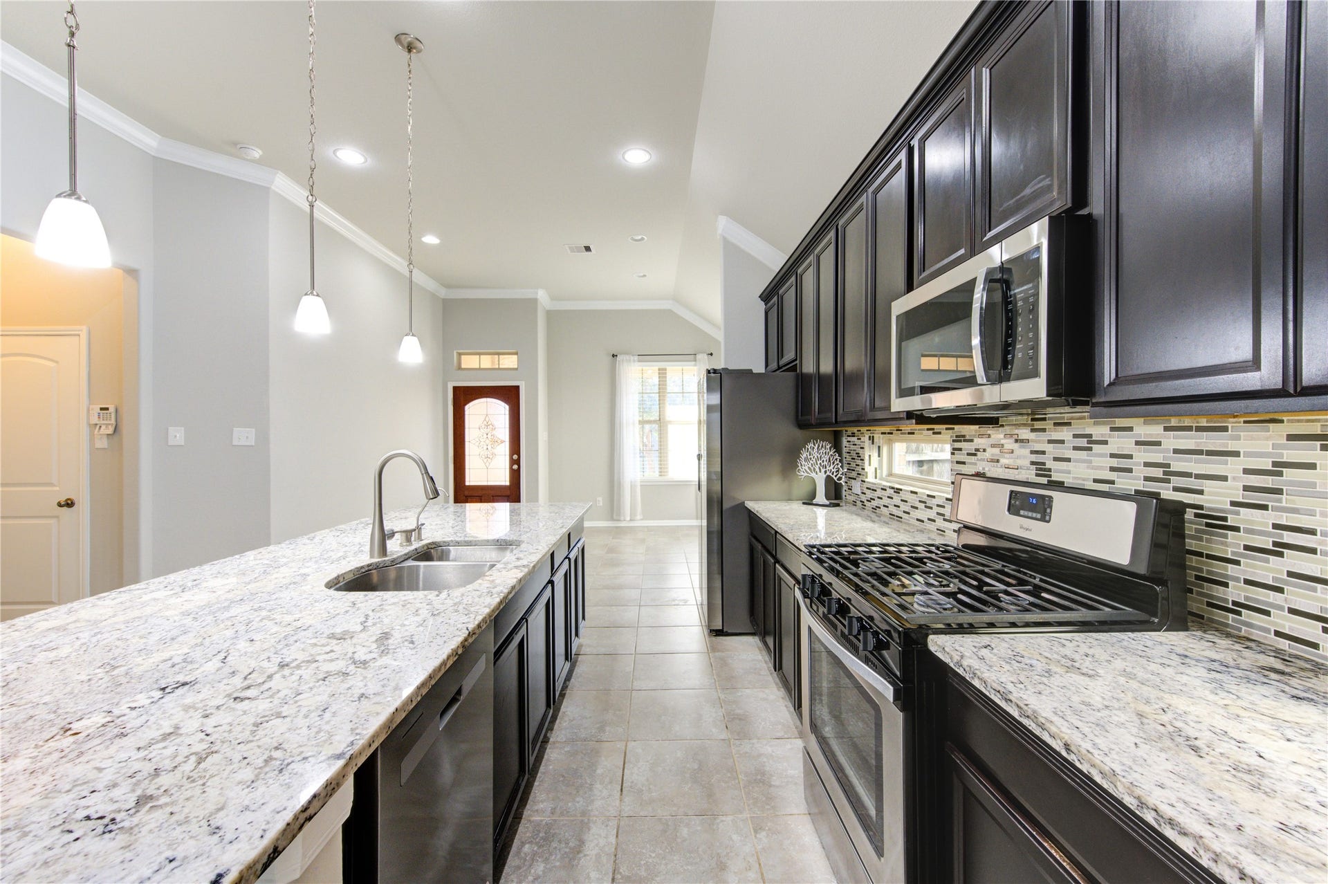 5314 Silver Ledge Drive, Katy, TX 77493 New Stainly steel appliances