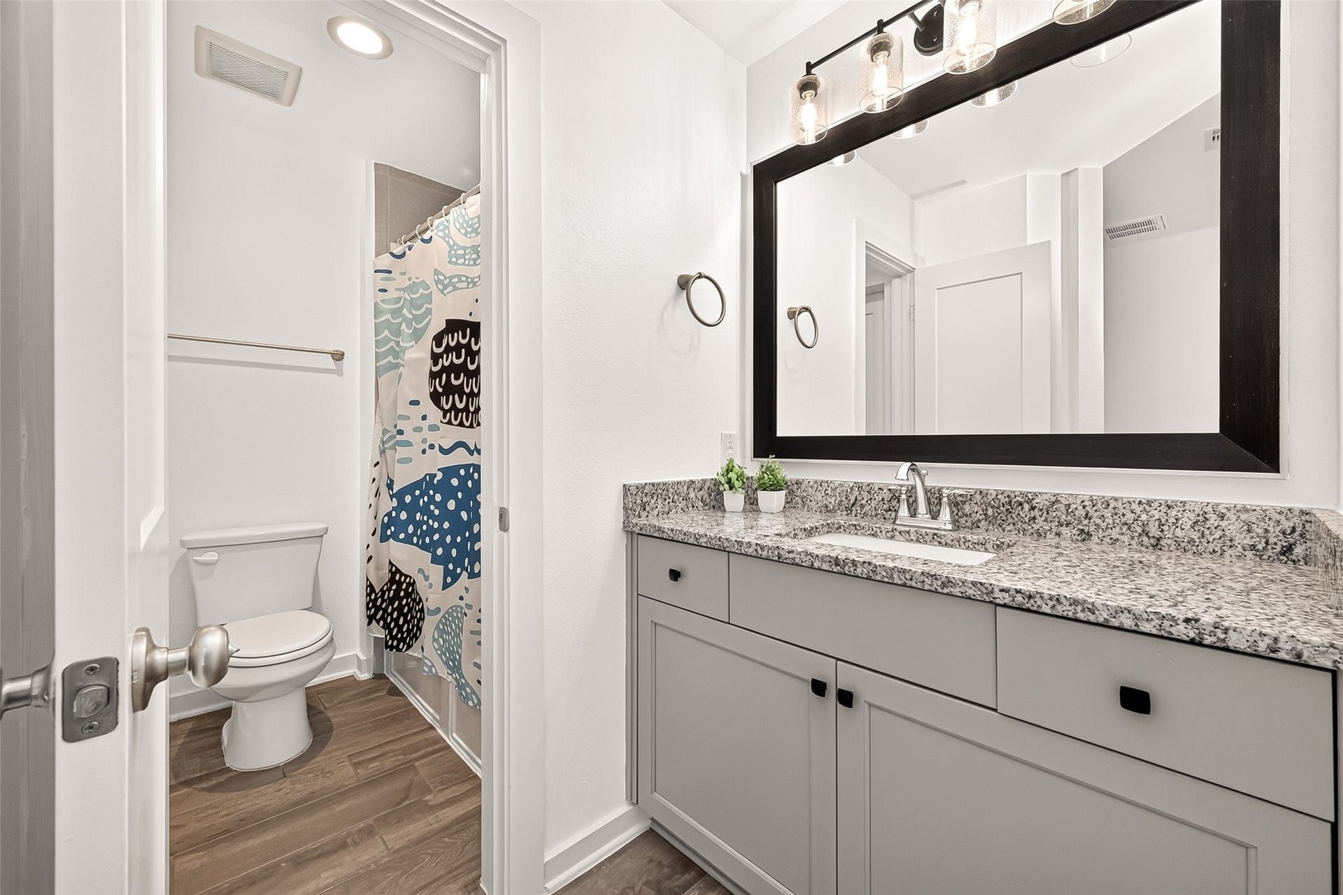6007 Briarstone Crest Drive, Katy, TX 77493 6007 Briarstone Crest Drive, Katy, TX 77493