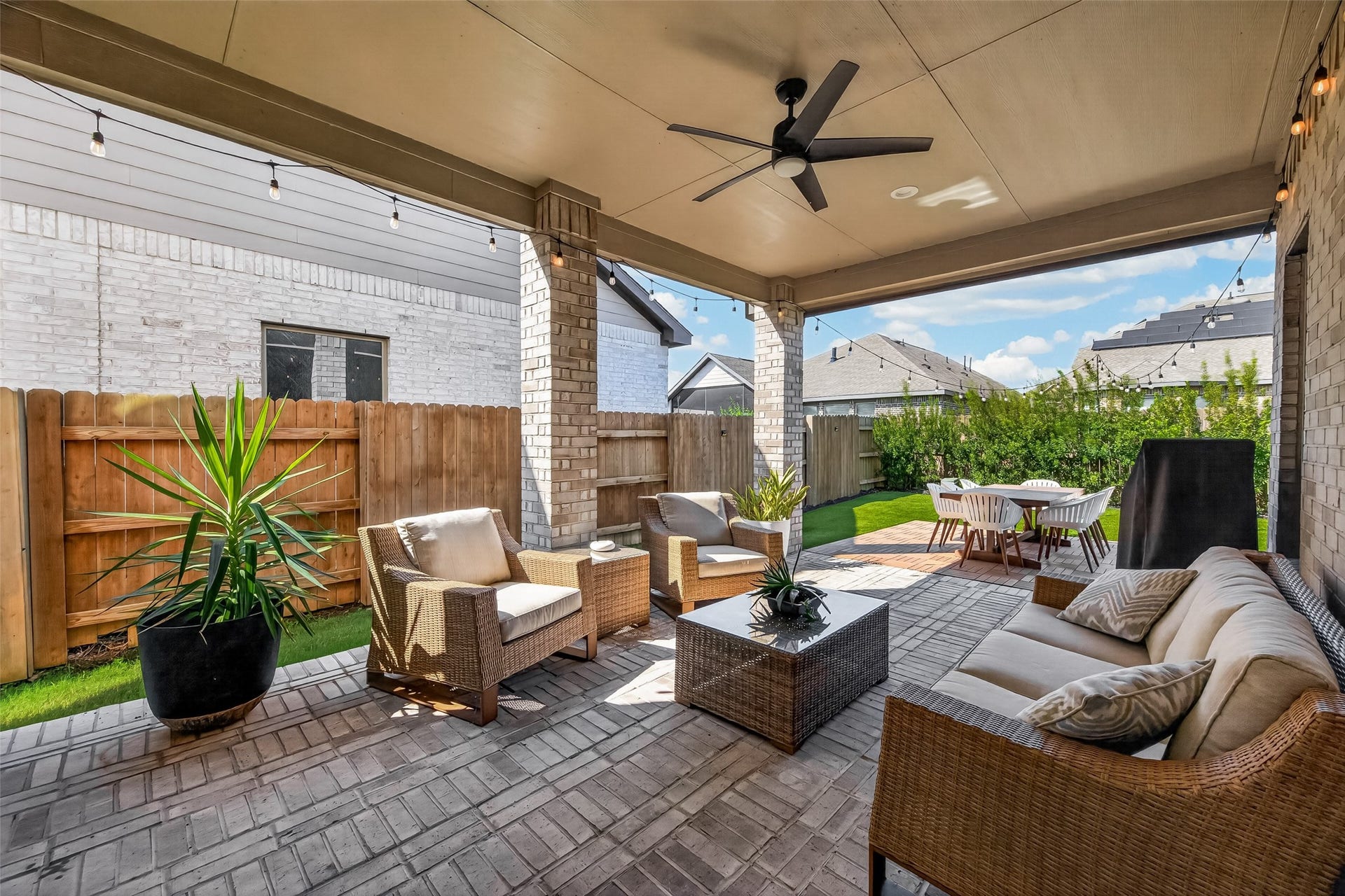 6007 Briarstone Crest Drive, Katy, TX 77493 6007 Briarstone Crest Drive, Katy, TX 77493