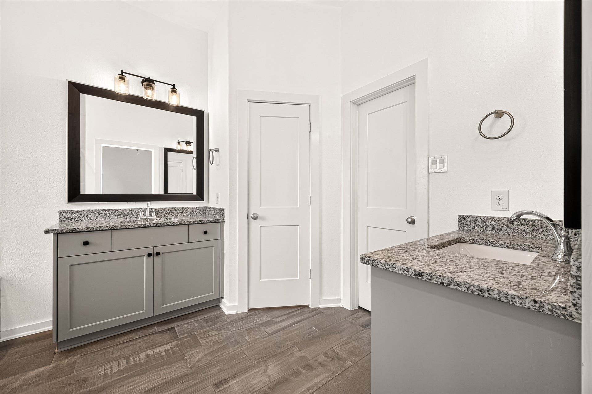 6007 Briarstone Crest Drive, Katy, TX 77493 6007 Briarstone Crest Drive, Katy, TX 77493