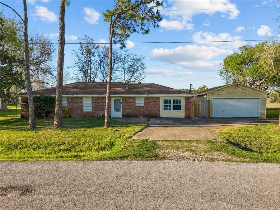 Property photo for 13434 24th Street, Santa Fe, TX
