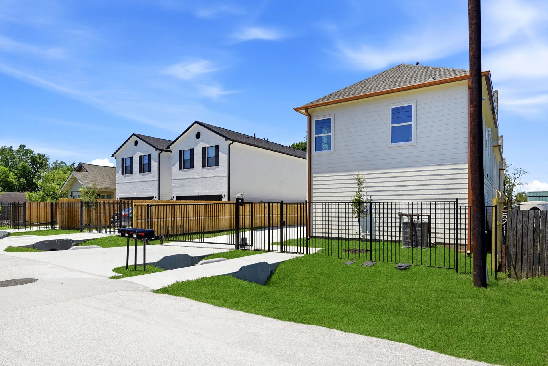 6117 Haight Street, Houston, TX 77028 6117 Haight Street, Houston, TX 77028