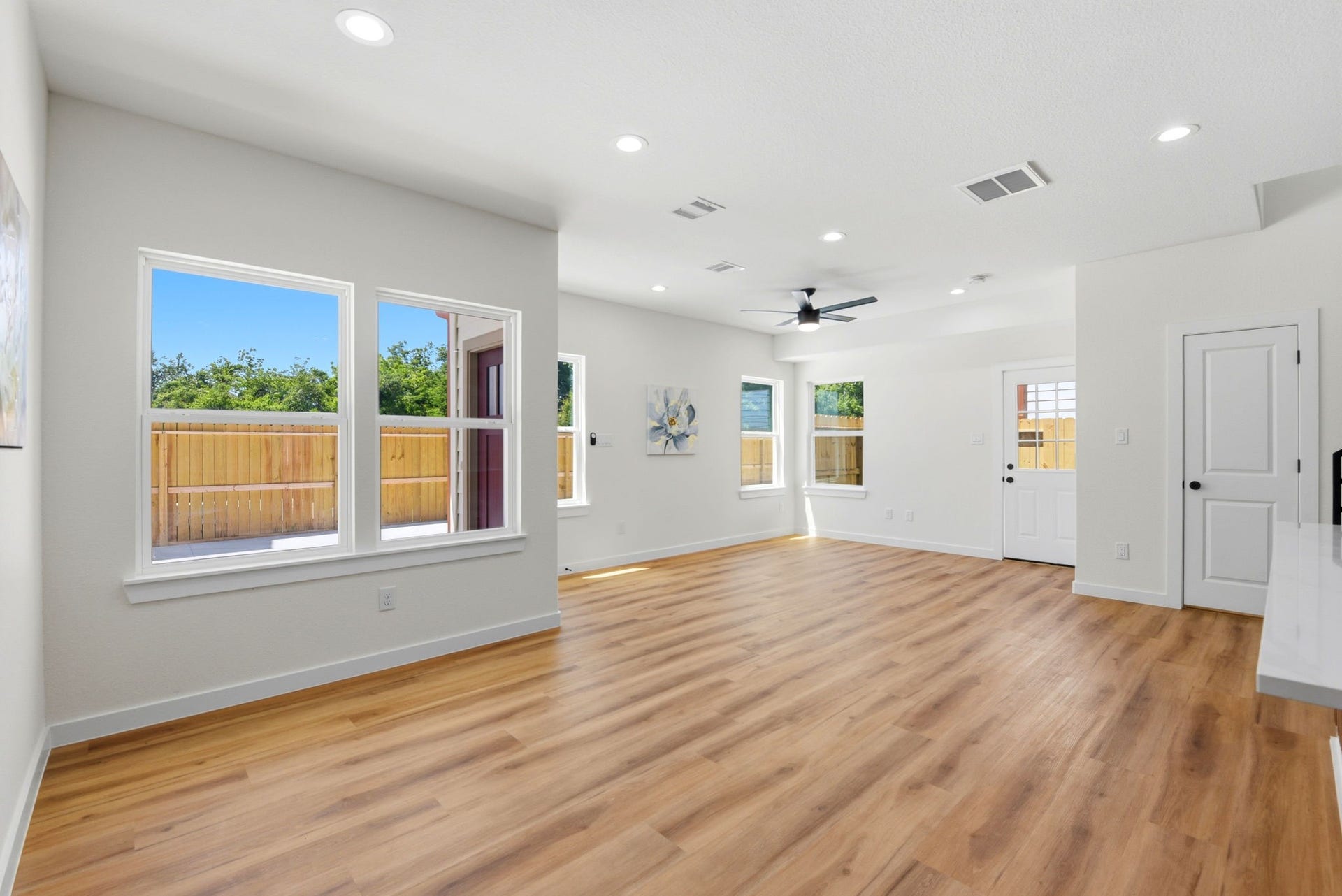 6117 Haight Street, Houston, TX 77028 6117 Haight Street, Houston, TX 77028