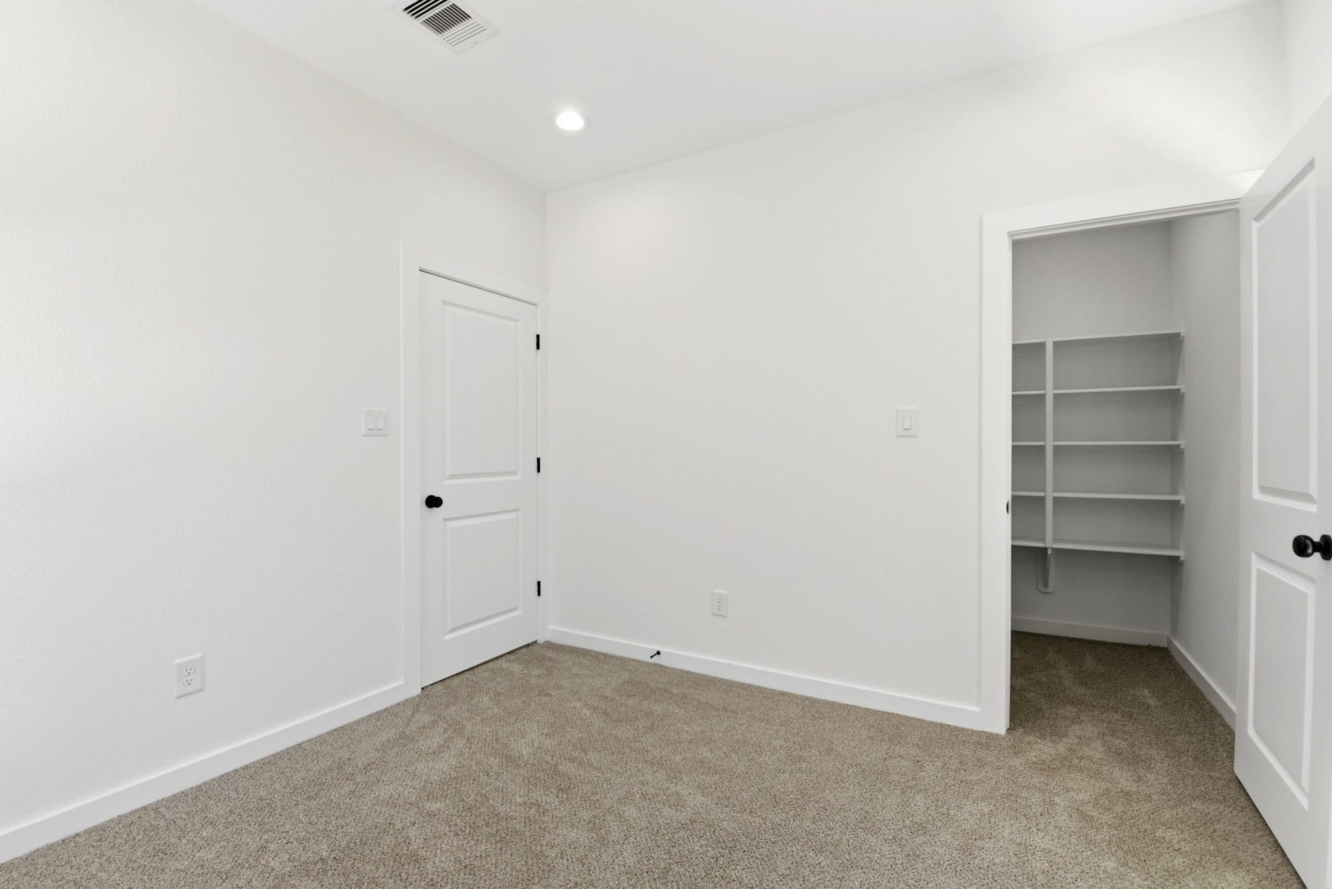6117 Haight Street, Houston, TX 77028 Secondary bedroom with walk in closet