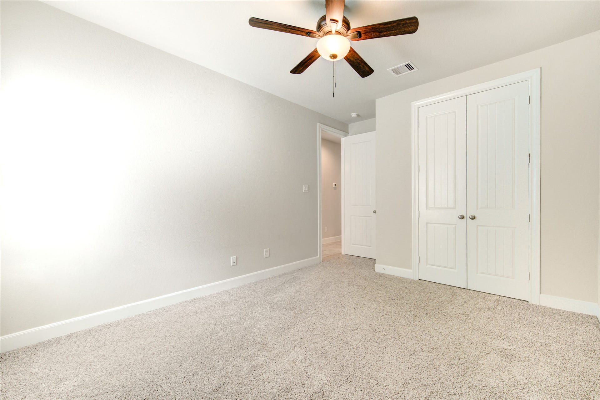 2334 Green Kale Drive, Richmond, TX 77406 View of secondary bedroom 2/2.