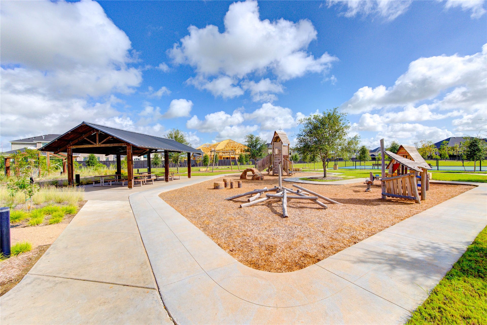 2334 Green Kale Drive, Richmond, TX 77406 Harvest Green's newest park, The Coop, is designed to blend in with nature. Featuring pickleball, a mini putt putt golf green, playground, scenic walking path, pavilion and soccer field.