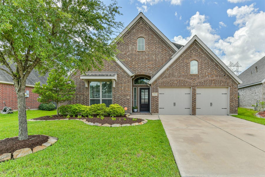 Property photo for 13622 Canyon Ranch Drive Drive, Pearland, TX
