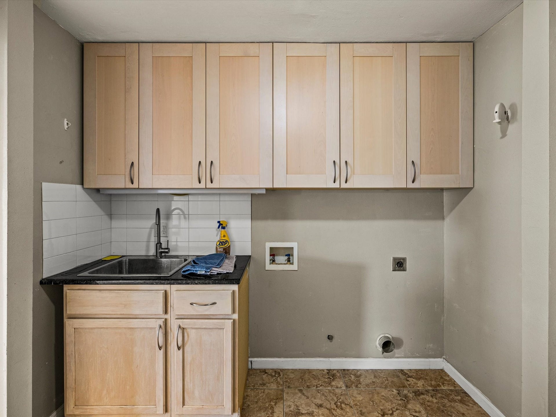 3013 Beluche Drive, Galveston, TX 77551 3013 Beluche Drive, Galveston, TX 77551