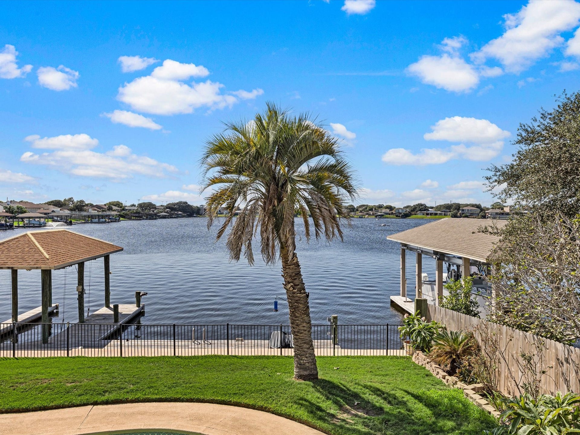 3013 Beluche Drive, Galveston, TX 77551 3013 Beluche Drive, Galveston, TX 77551