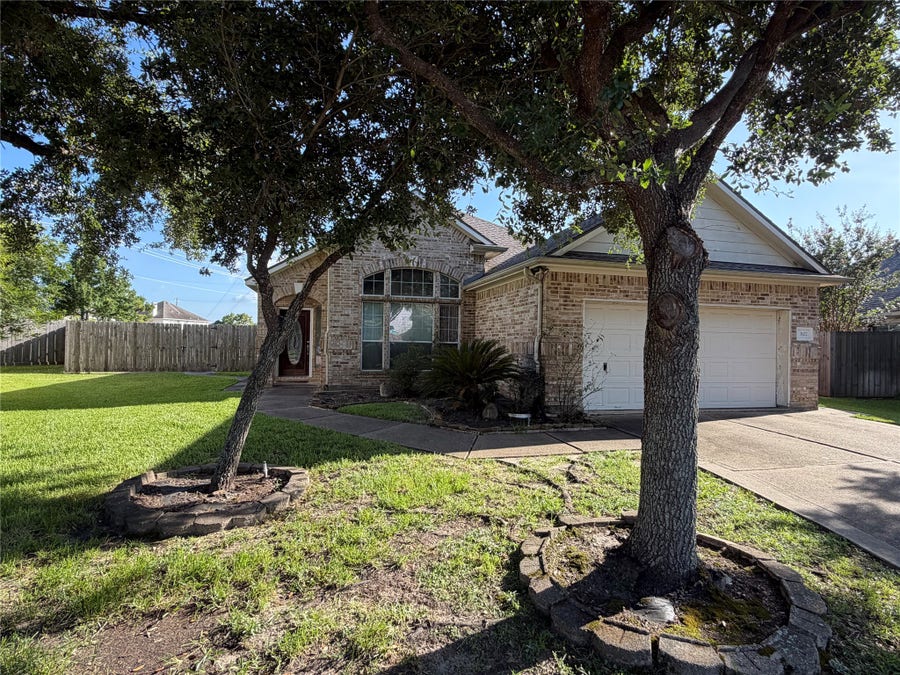 Property photo for 3102 Avory Ridge Lane, Pearland, TX