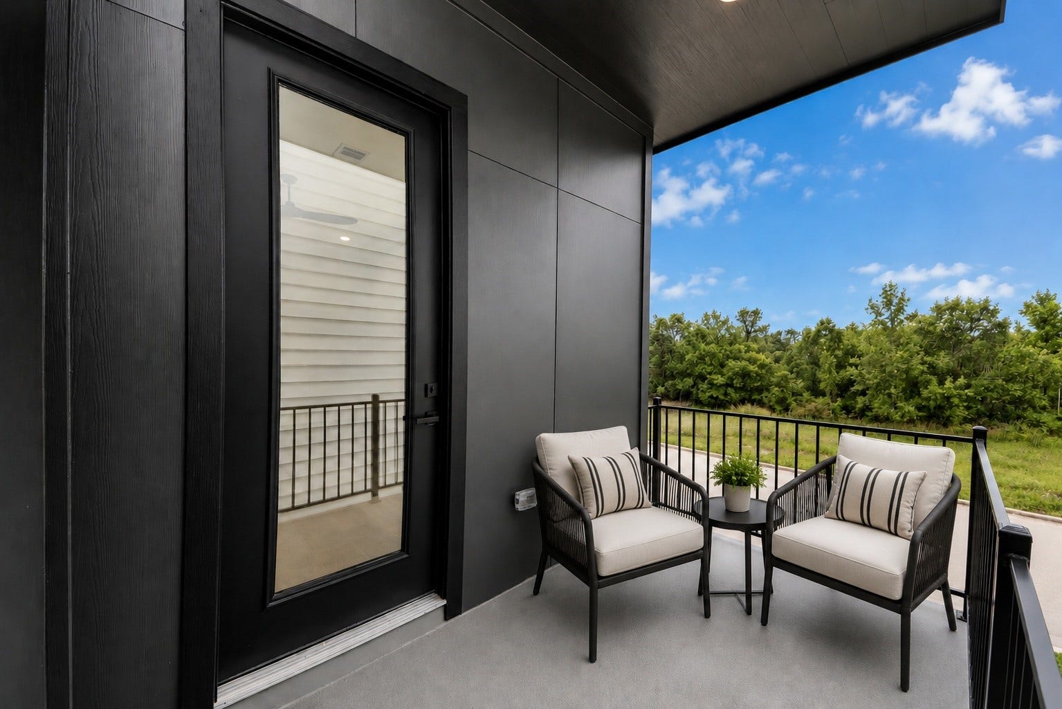 2204 Carr Street, Houston, TX 77026 2204 Carr Street, Houston, TX 77026