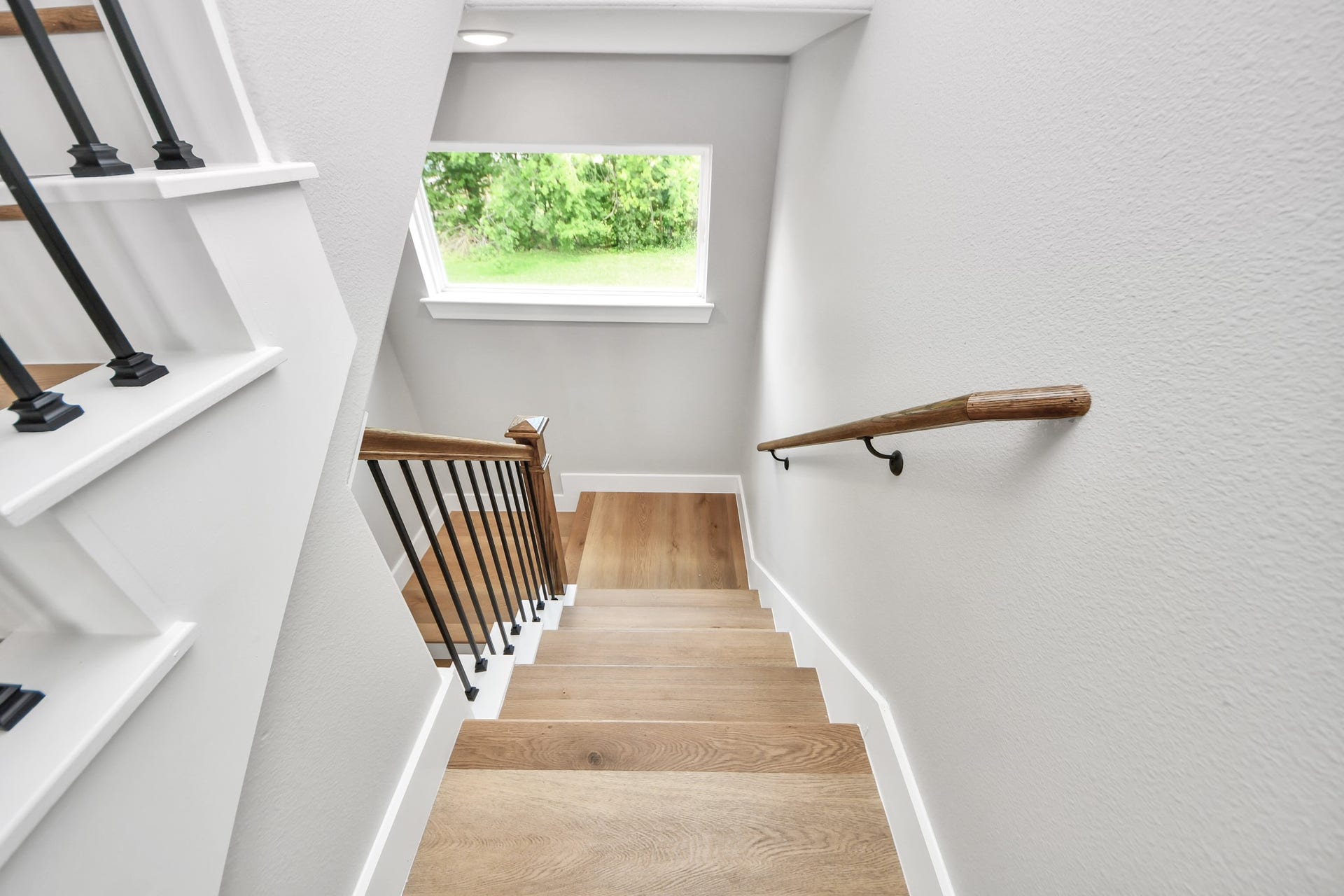 2204 Carr Street, Houston, TX 77026 2204 Carr Street, Houston, TX 77026