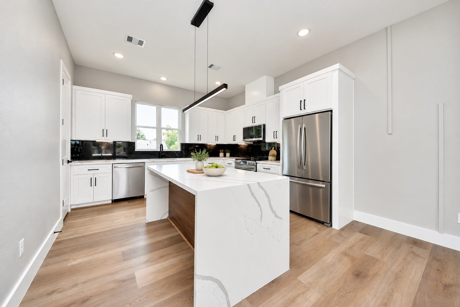 2204 Carr Street, Houston, TX 77026 2204 Carr Street, Houston, TX 77026
