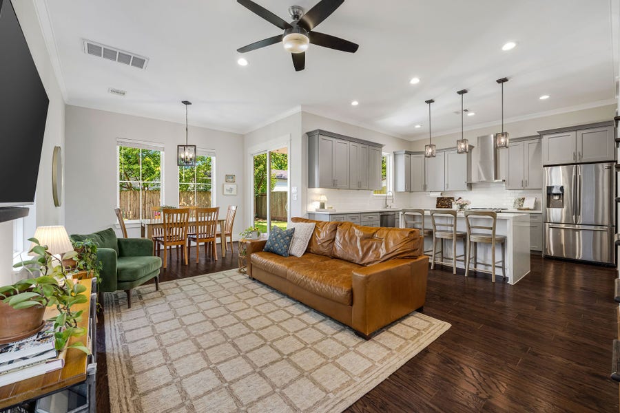 Property photo for 803 E 32nd 1/2 Street, Houston, TX