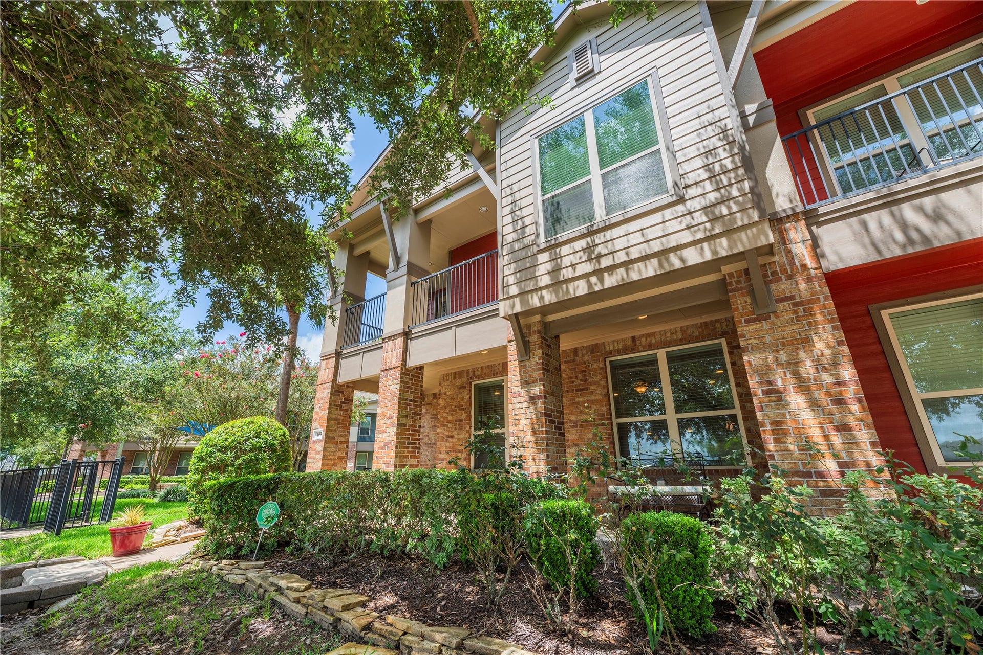 Flooded with natural light and with lakefront views!