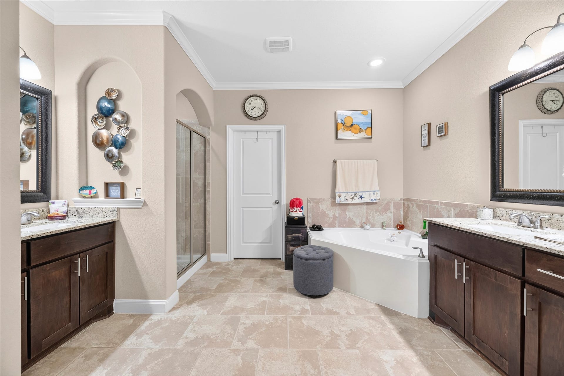 403 Marina View Drive, Webster, TX 77598