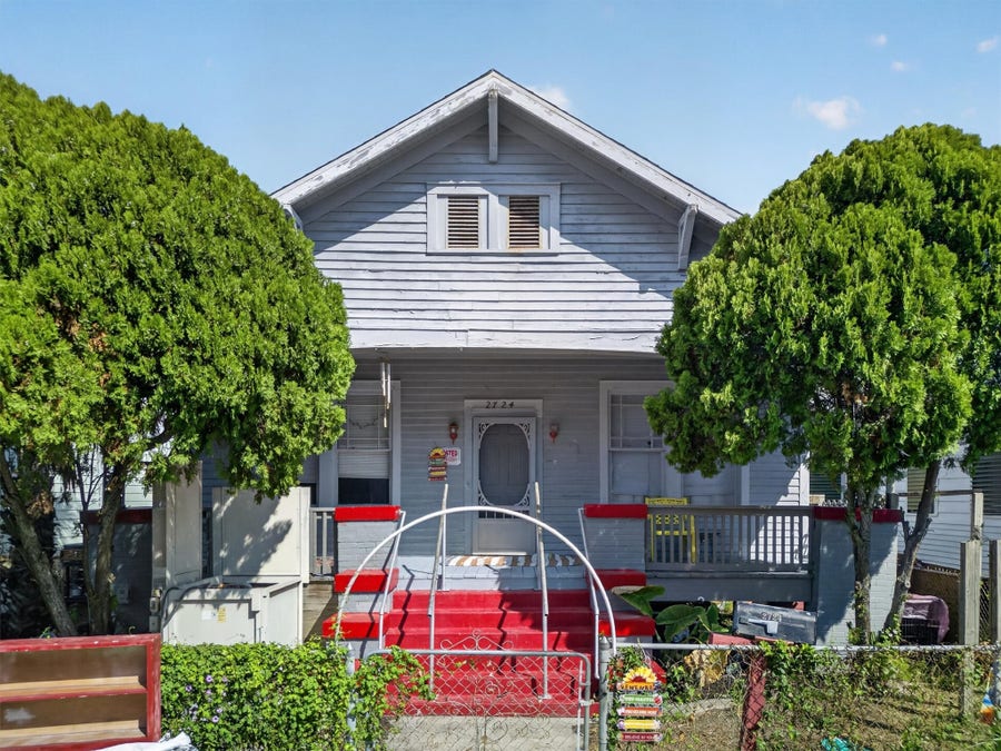 Property photo for 2724 Avenue P 1/2, Galveston, TX