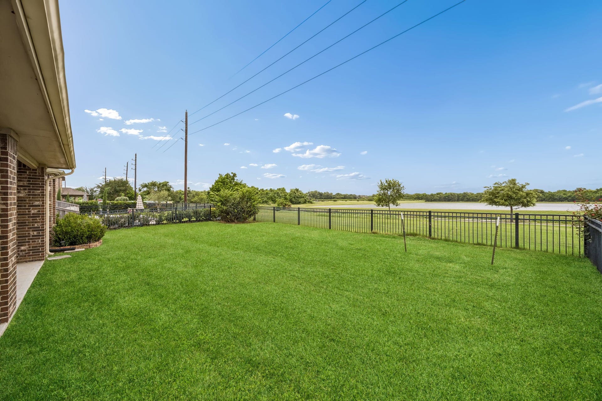 66 Zenith Lane, Sugar Land, TX 77498 66 Zenith Lane, Sugar Land, TX 77498
