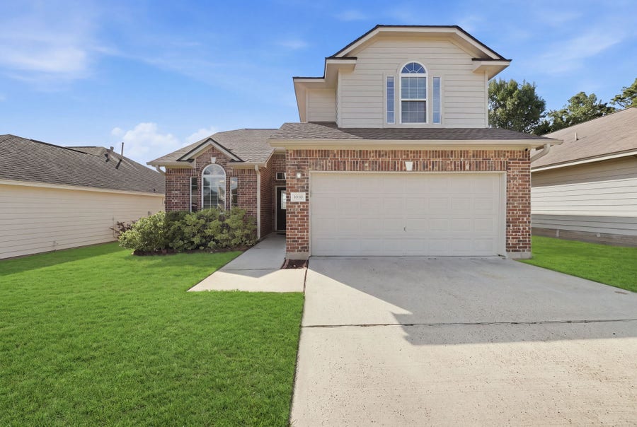 Property photo for 1010 Oak Glen Drive, Conroe, TX