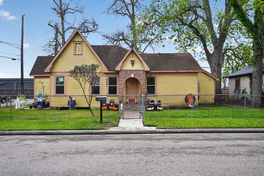 Property photo for 2621 Eastman Street, Houston, TX
