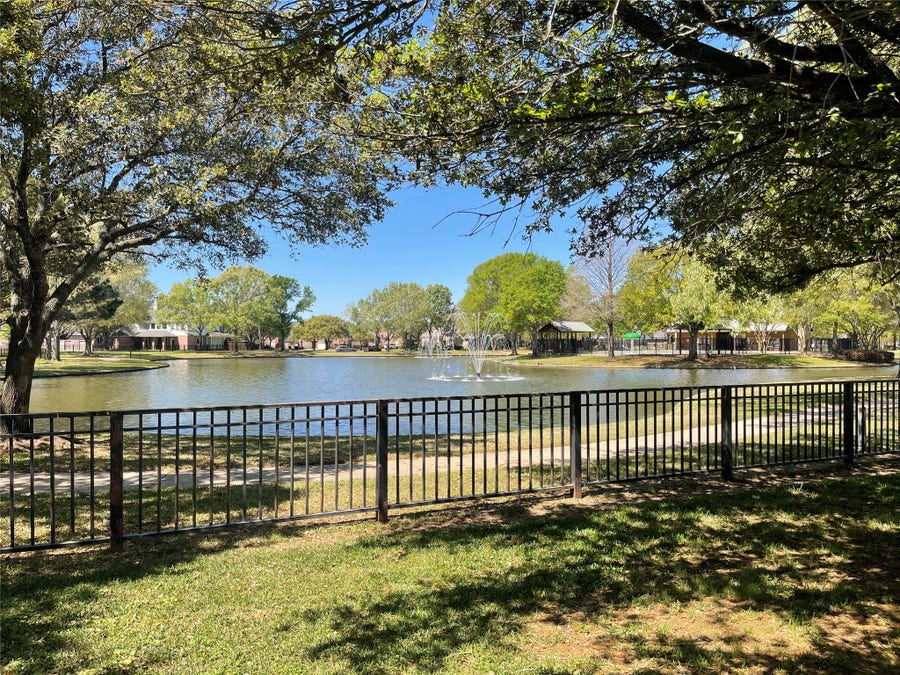 Property photo for 12711 Wildwood Bend Lane, Cypress, TX